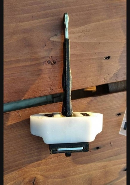 Suzuki ignis ajtóhatároló