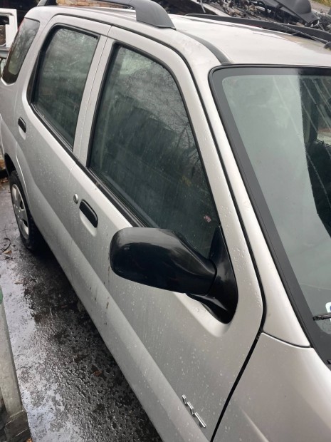 Suzuki ignis ezst jobb bal els hts ajt elad