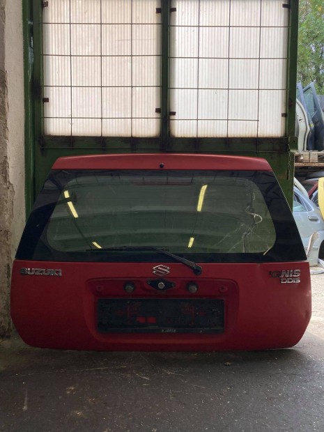 Suzuki ignis piros csomagtr ajt elad