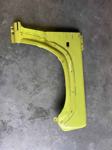 Suzuki jimny jobb első sárvédő