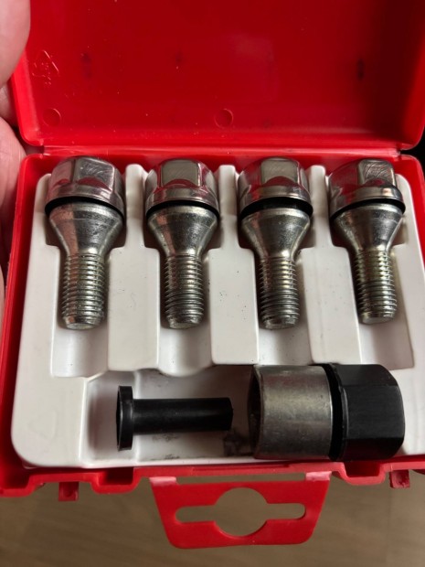 Suzuki ker�kz�r k�szlet