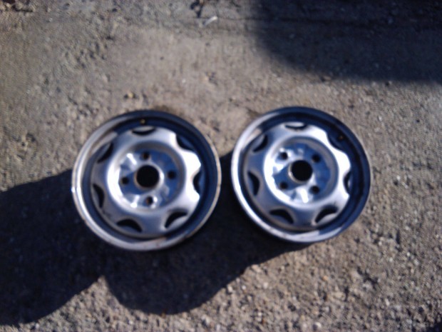 Suzuki lemez felni tkletes llapotban elad! 2db 10.000 Ft