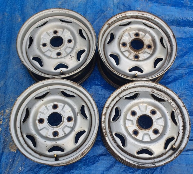 Suzuki lemezfelni 4 db eladó