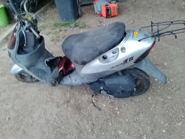 Suzuki let's 2 lets alkatr�szek alkatr�sz