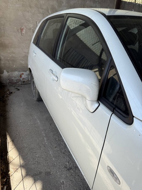 Suzuki liana jobb első fehér ajtó