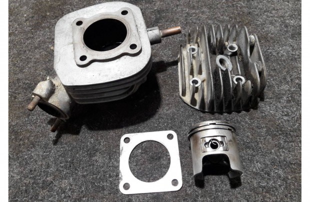 Suzuki robog komplett henger szett