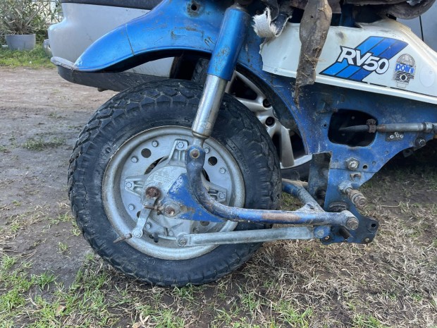 Suzuki rv 50 motor váz alkatrész