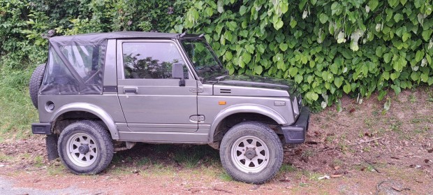 Suzuki samurai