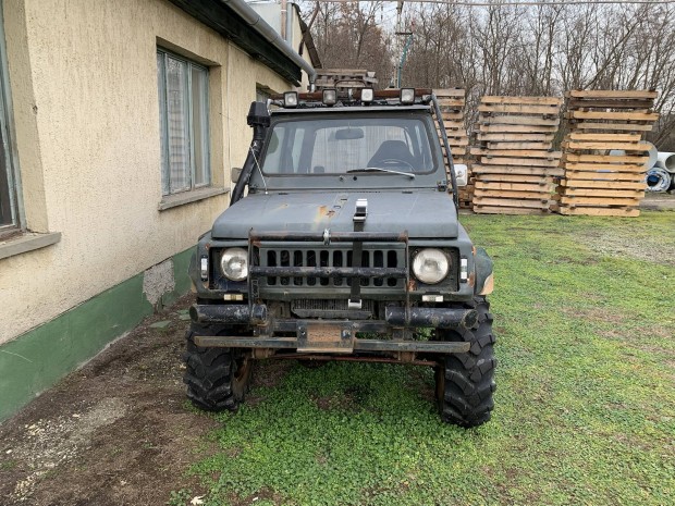 Suzuki samurai