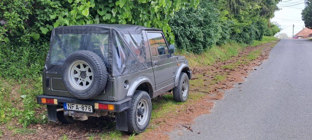 Suzuki samurai