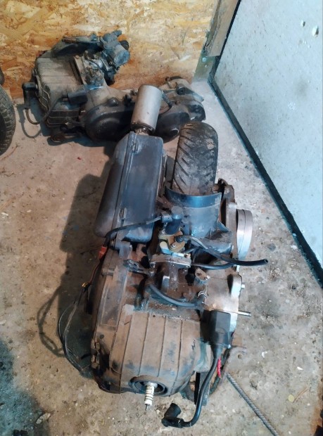 Suzuki sepia adress motor alkatrsz gyjts karburtor 