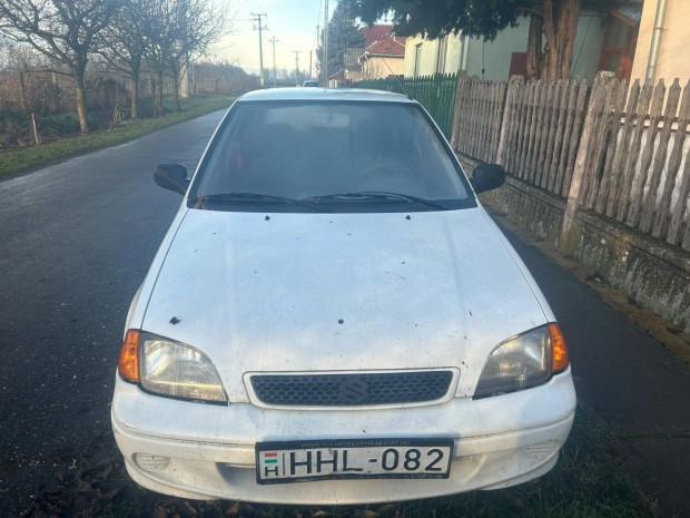 Suzuki swift 1.3 2000 vjrat 