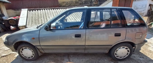 Suzuki swift 1.3 glx alkatrsznek