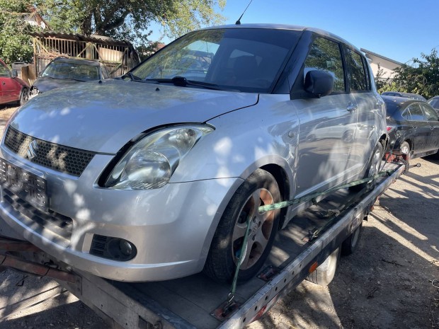 Suzuki swift 2 ezst motorhztet elad 
