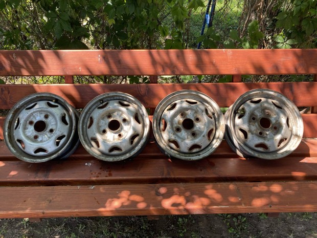 Suzuki swift 4x114.3 lemezfelni