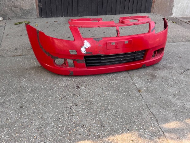 Suzuki swift első lökhárító !