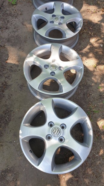 Suzuki swift gyri alufelni 15" col