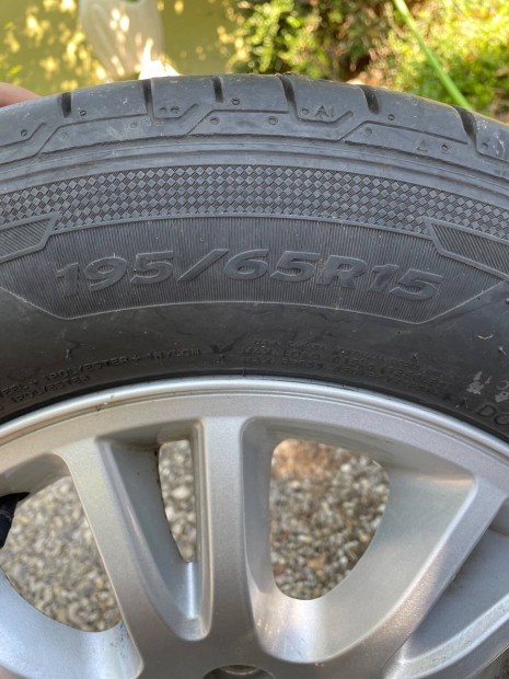 Suzuki sx4 15 -colos alufelni garnitúra 2db 90% gumival