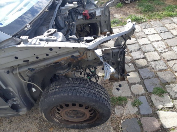 Suzuki sx4 bal -jobb első negyed