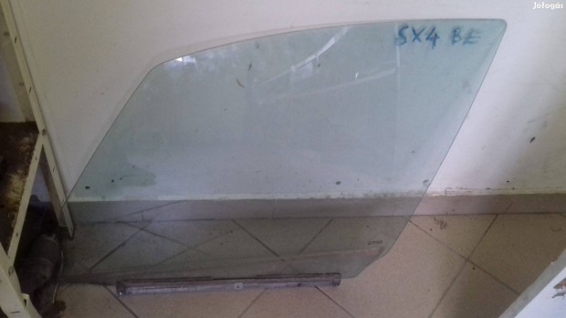 Suzuki sx4 bal eslő lejáró üveg
