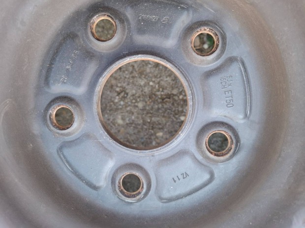 Suzuki sx4 lemezfelni 16"