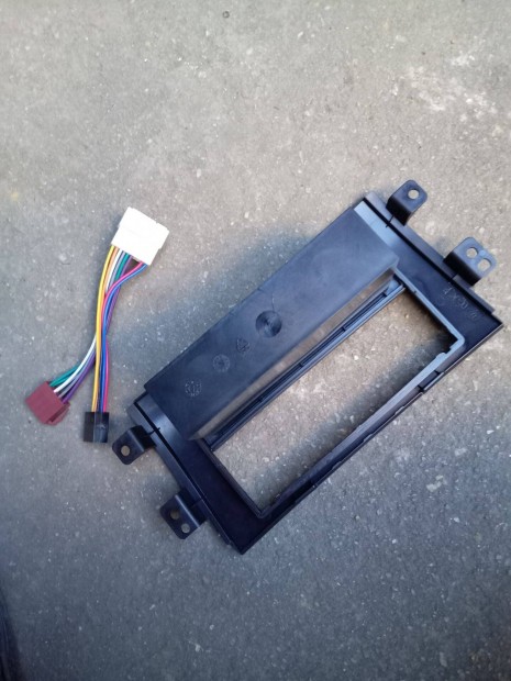 Suzuki sx 4,(Fiat Sedici)átalakitó keret rádiohoz ,stb eladó