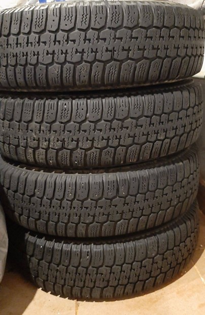 Suzuki tli gumi szett felnin