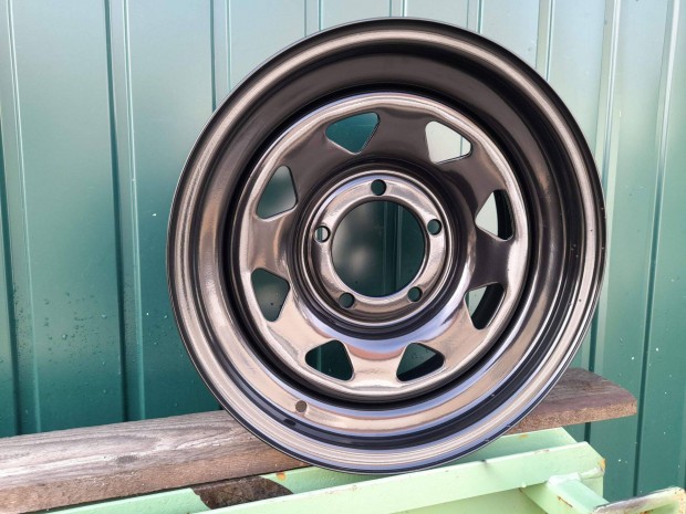 Suzuki terepjáró keréktárcsa 5x139,7 15x7 ET-30