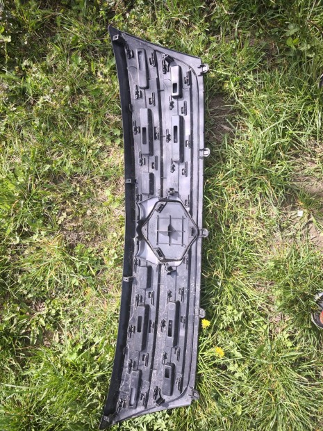 Suzuki vitara h�t�r�cs gy�ri embl�m�val 