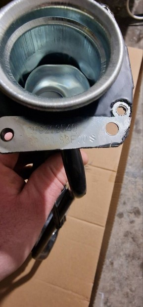 Suzuki wagon r / Opel Agila �zemanyag bet�lt� 