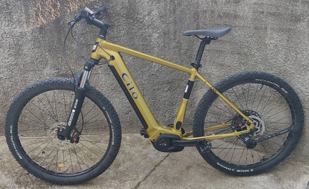 Svjci Cilo Blackrock Cxm 07 Bosch CX motoros ebike