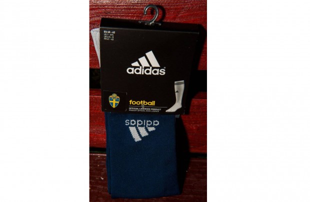Svéd válogatott sötétkék adidas lábszárvédő 40-42