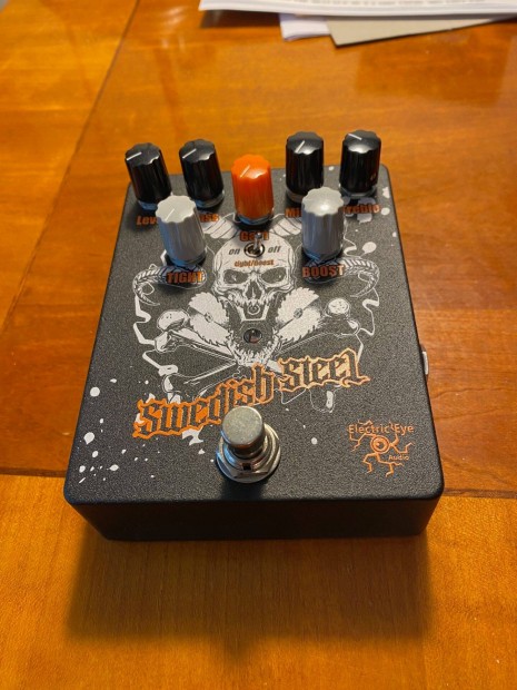 Swedish Steel Distorsion Pedal git�rosnak!