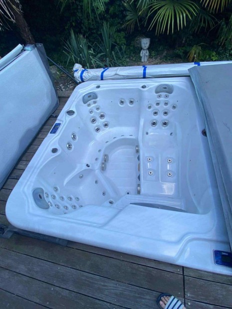 Swim Spa uszós-ellenáramoltatós jakuzzi+medence