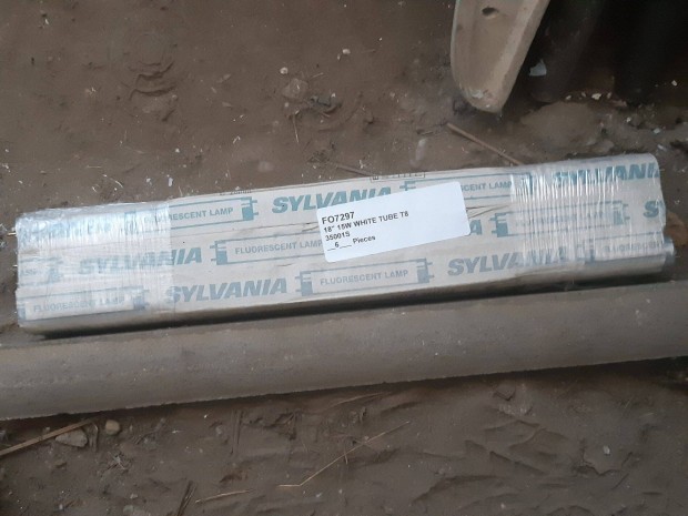 Sylvania white T8 F15W/35-535 fluorescent lamp fnycs 900Lm 44cm