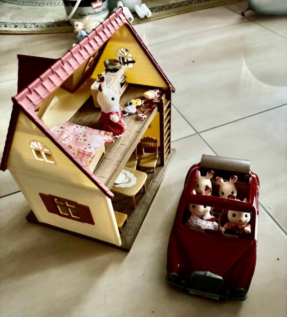 Sylvanian Families nyuszihz+ nyuszicsald + csaldi aut