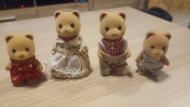 Sylvanian families medve csald, nagyon j llapotban