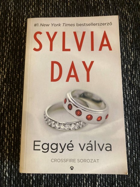Sylvia Day Eggy vlva