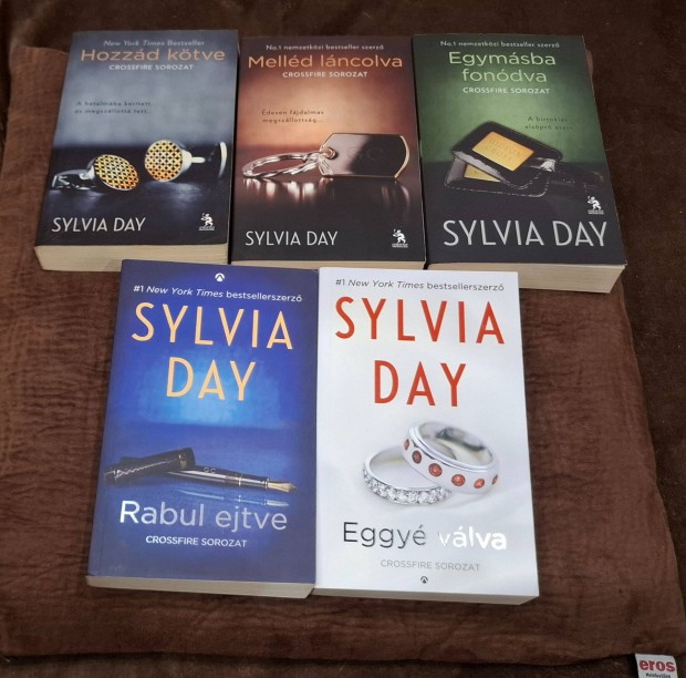 Sylvia Day: Crossfire sorozat