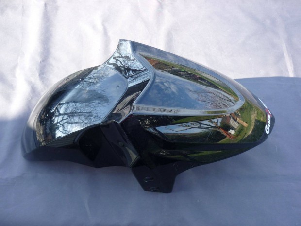 Sym JET els� s�rv�d�