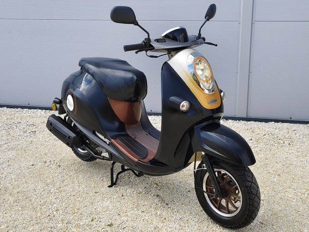 Sym MIO 50 4 ütemű retro 1229km