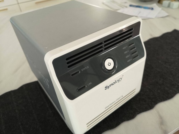 Synology DS413J