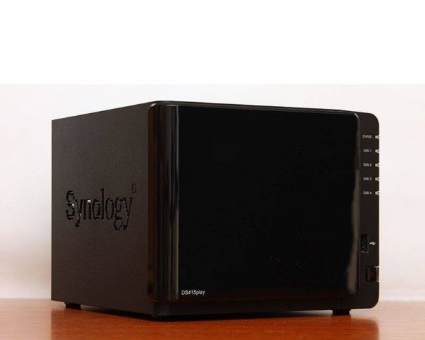 Synology DS415play NAS