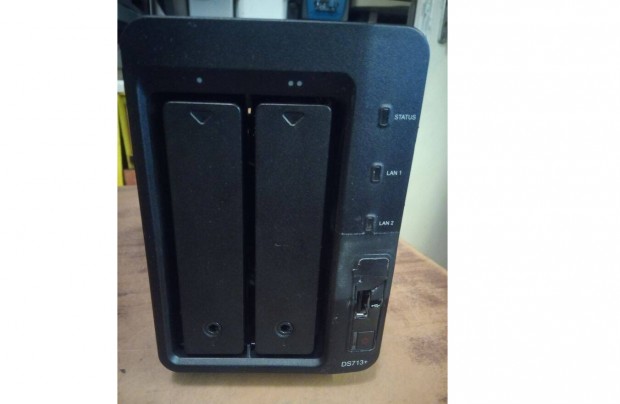 Synology DS713+ ktlemezes nas szerver