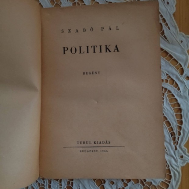 Szab Pl: Politika