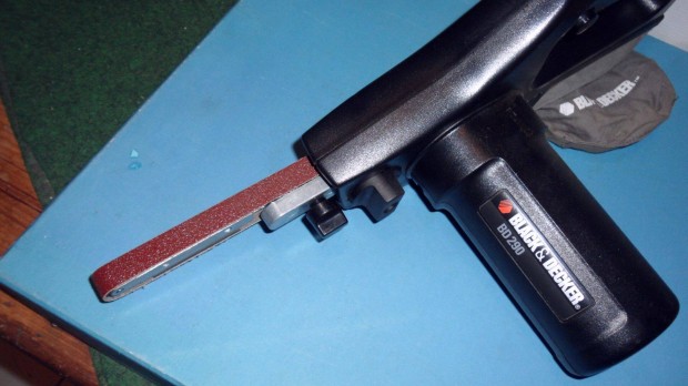 Szalagcsiszol kzi (mini) j fordulatszablyzs 6-15 mm Bosch papr