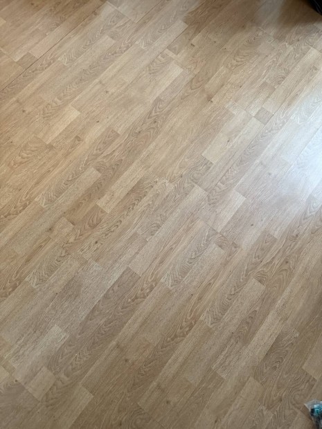 Szalagparketta ingyen elvihet
