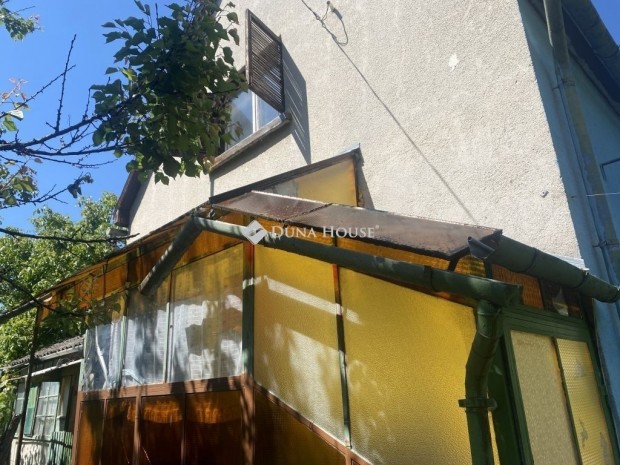 Szalkszentm�rtoni elad� 117 nm-es h�z