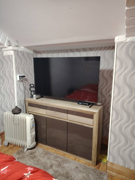 Sz�ll�s, Munk�ssz�ll�s 2500ft sz�ll�s Sz�kesfeh�rv�r