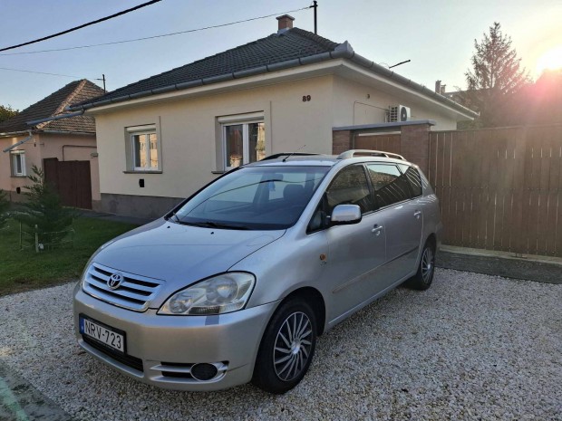 Szalon llapot toyota avensis verso 7 szemly